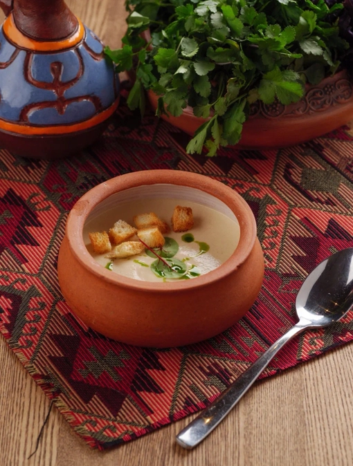 Суп – крем из баклажан с белым вином